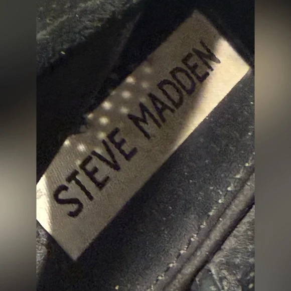 STEVE MADDEN Black Suede Perforated Ankle Boots w/ 4” Block Heel - Size 8-1/2 - Picture 13 of 13